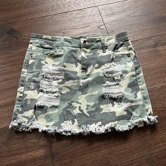 Tractr blu camo skirt denim - Picture 2 of 5